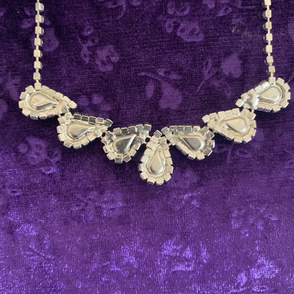 Vintage Pear Shaped Green Rhinestones and Cubic Zirconia Necklace - Picture 4 of 6